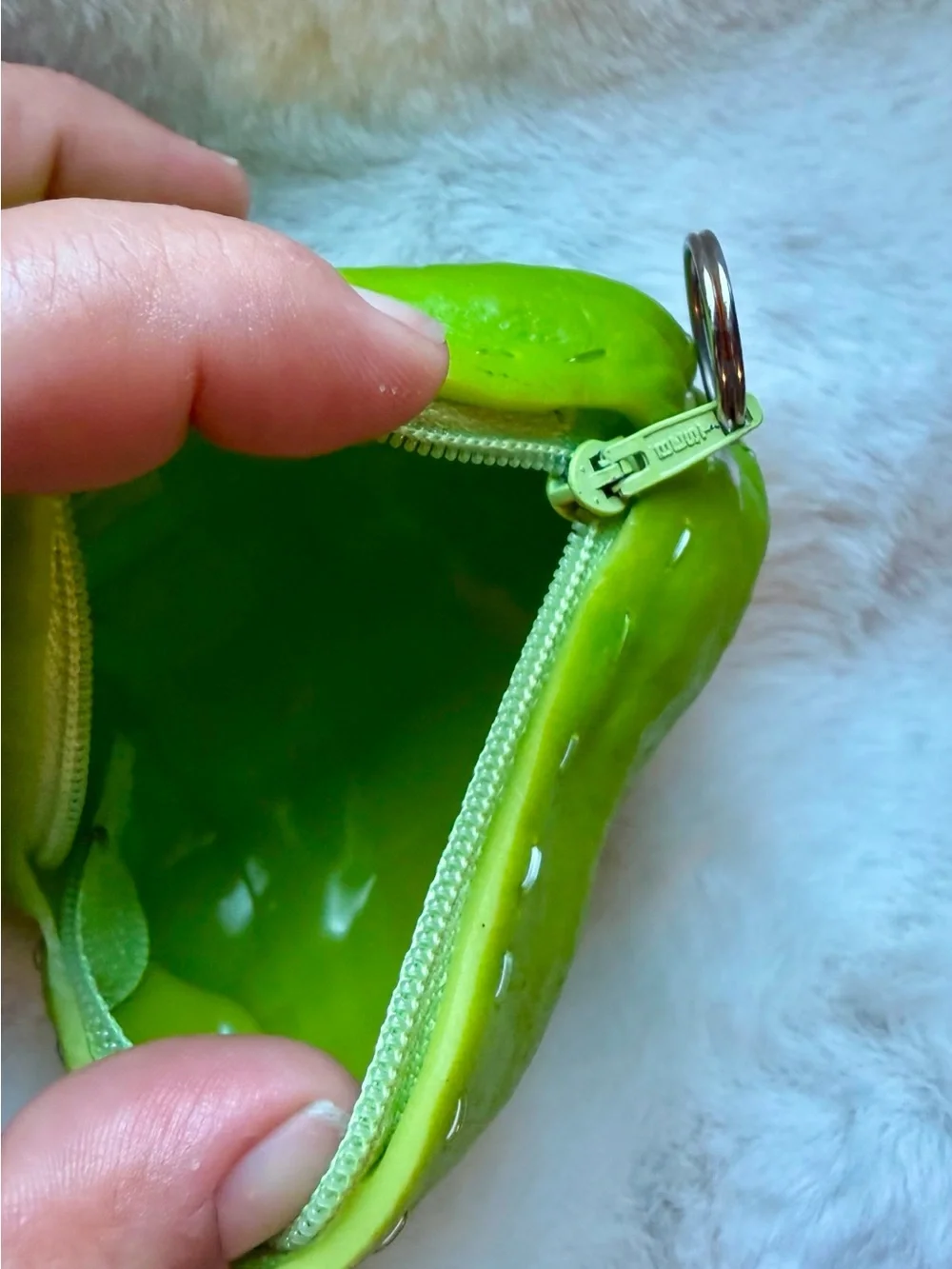 3D Realistic Chayote Coin Purse Keychain Bag Charm | Novelty Vegetable Pouch